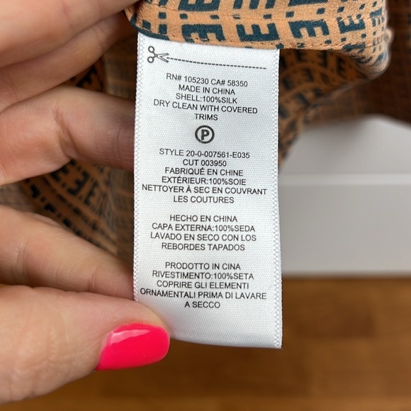 Equipment femme silk button down blouse monogram size M tan and teal - Picture 3 of 6